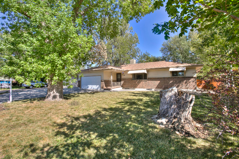 724 Kimball Rd - Photo 2 of 32