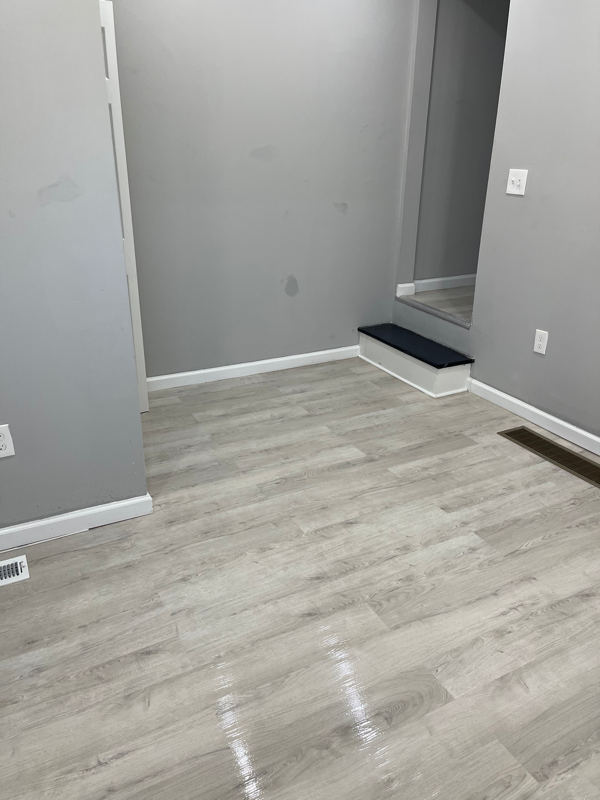 2428 N 26th St #3 - Photo 4 of 14