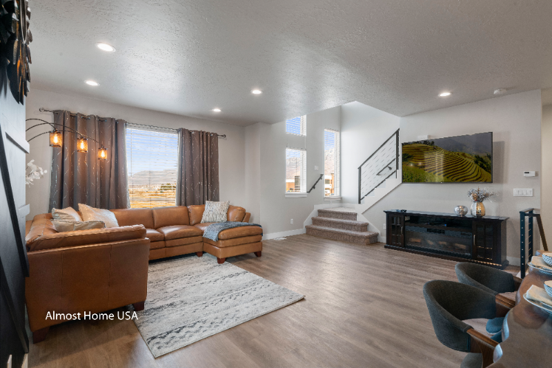 572 Lewski Ln - Photo 3 of 20