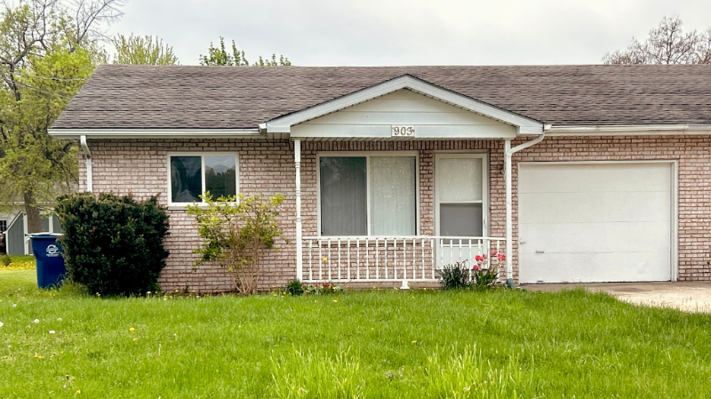 903 Doro Ln - Photo 2 of 18