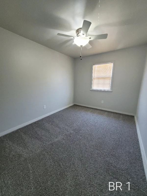 81 W County St #B - Photo 6 of 9