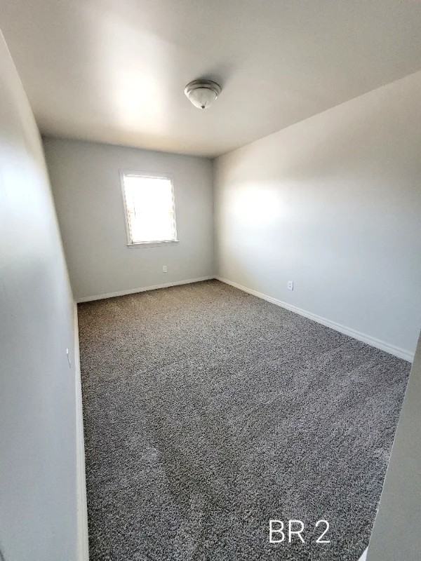 81 W County St #B - Photo 7 of 9