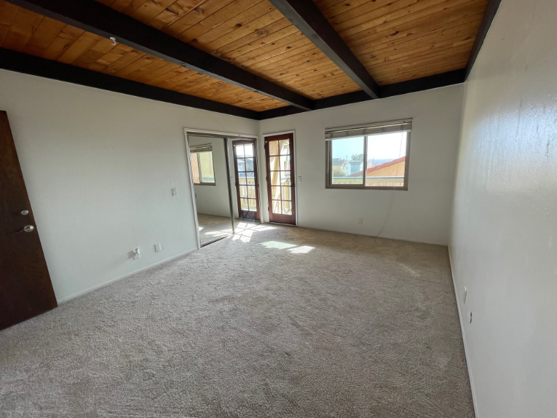 3335 Panorama Dr - Photo 3 of 10
