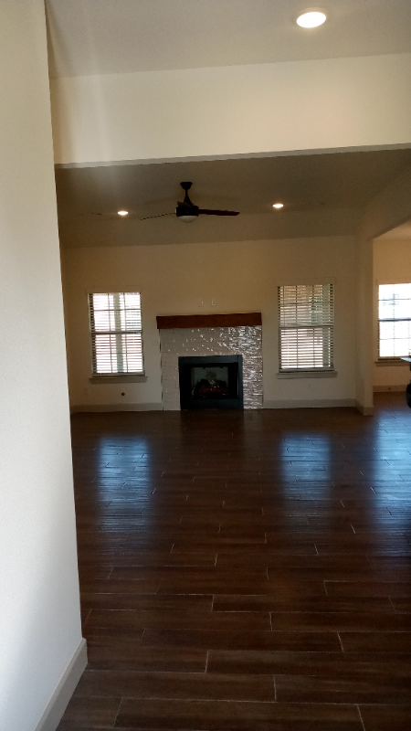 1036 Tracey Ln - Photo 3 of 20