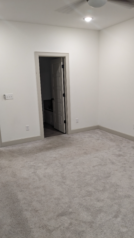 1036 Tracey Ln - Photo 5 of 20