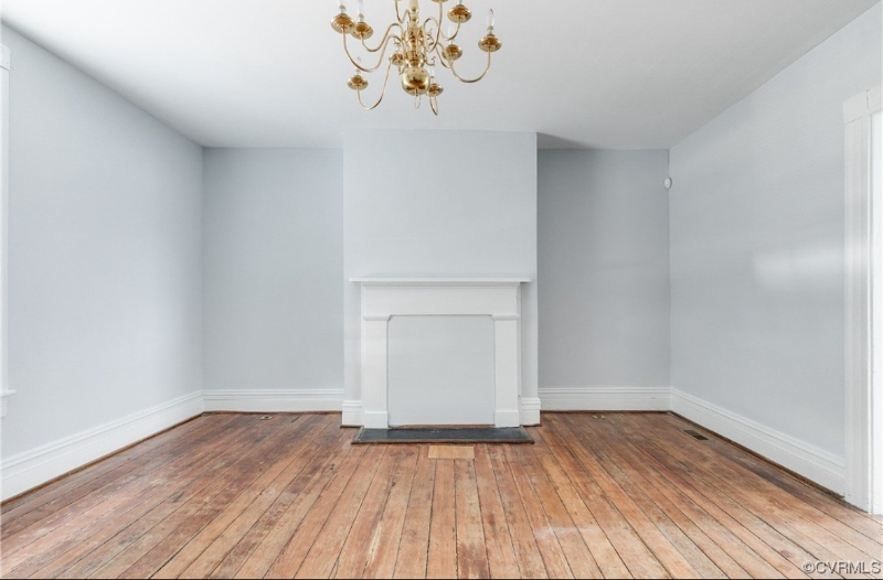 706 W Clay St - Photo 2 of 12