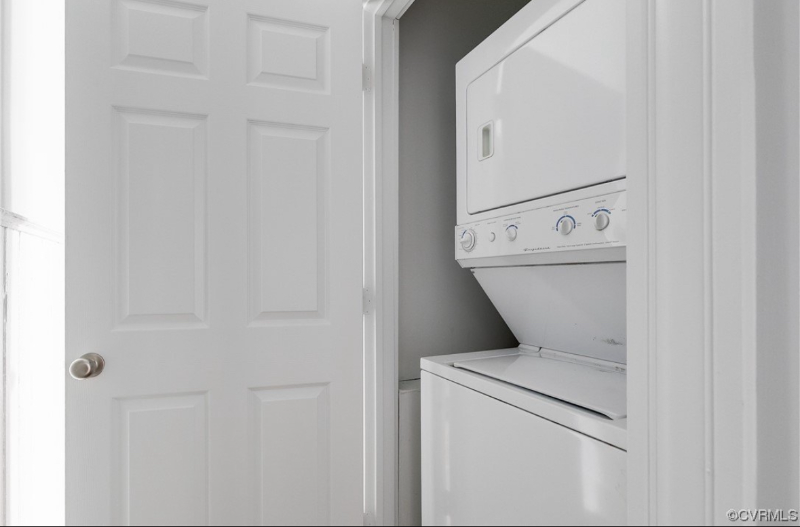 706 W Clay St - Photo 6 of 12