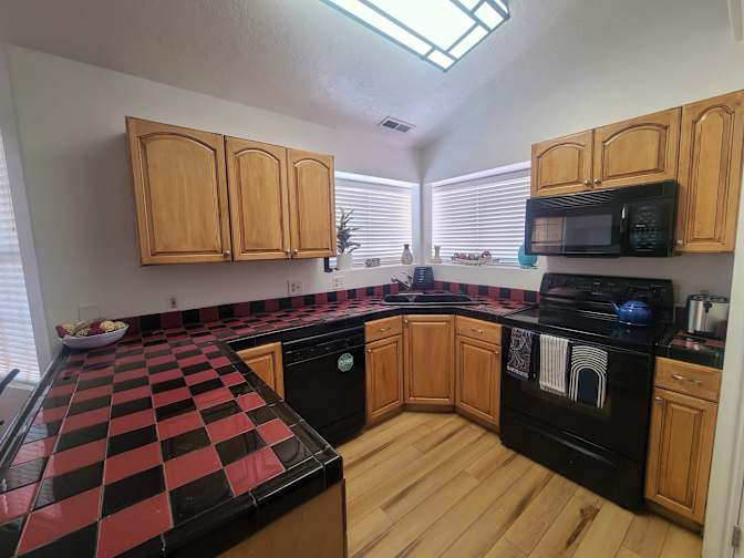 991 Private Dr #1 - Photo 5 of 15