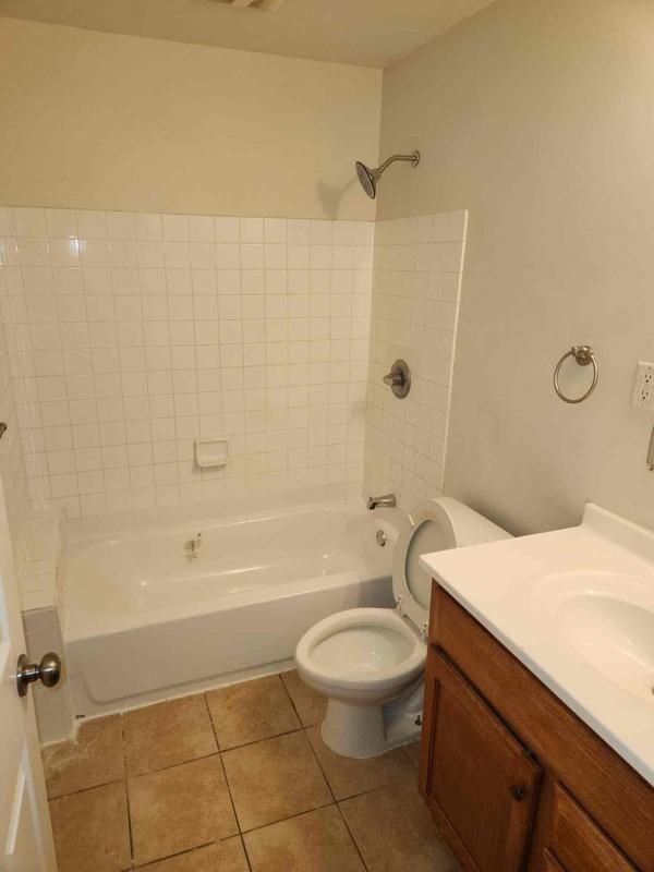 3353 N College Ave #1 - Photo 7 of 10