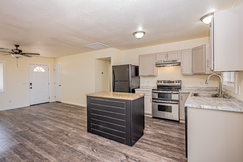 2152 N Calle Mesa Verde - Photo 2 of 16