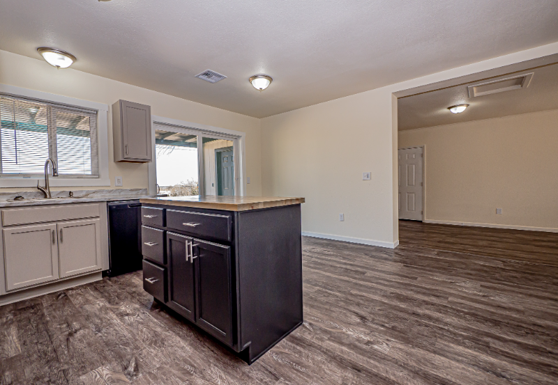 2152 N Calle Mesa Verde - Photo 3 of 16