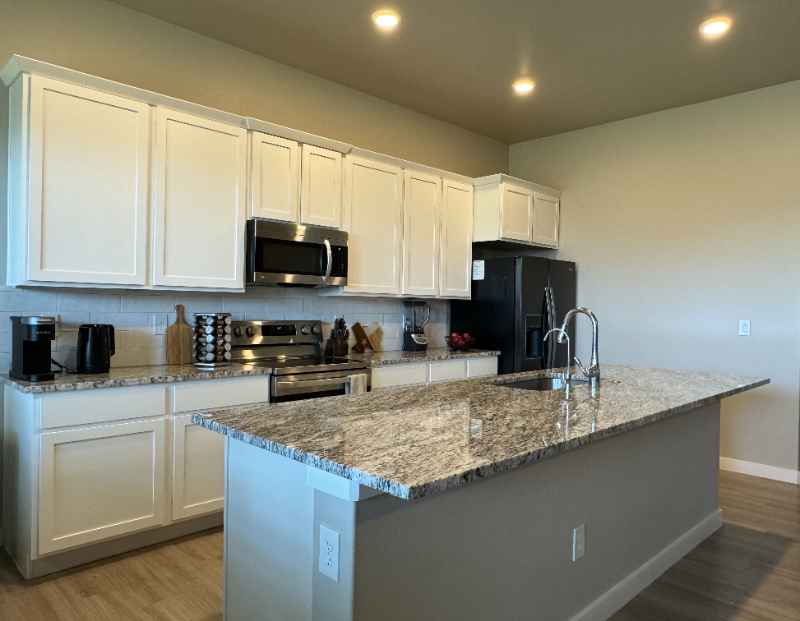 6725 Blue Sky St - Photo 6 of 18