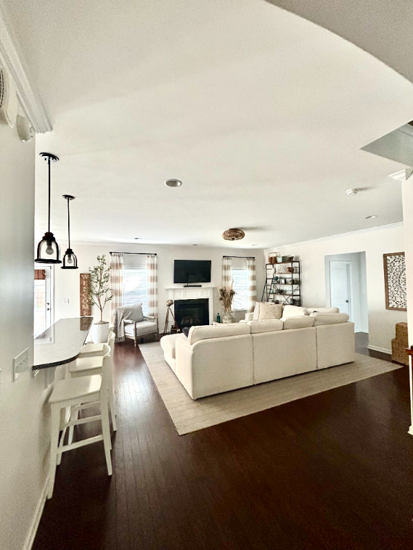 430 Sanders Farm Ln - Photo 5 of 19