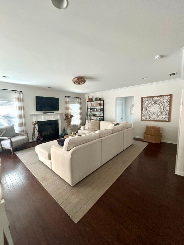 430 Sanders Farm Ln - Photo 7 of 19