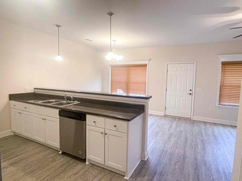 278 Bridgewater Ln - Photo 5 of 13