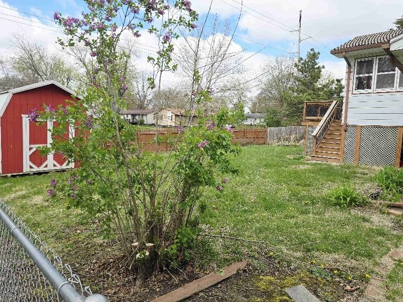 2111 Palmer Cir - Photo 4 of 18