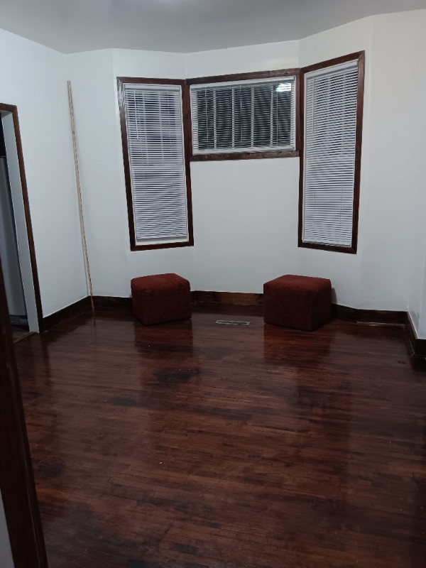 1211 N 13th St - Photo 4 of 21