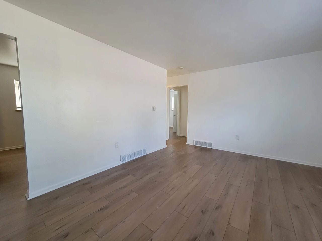 135 Mather Cir - Photo 6 of 10