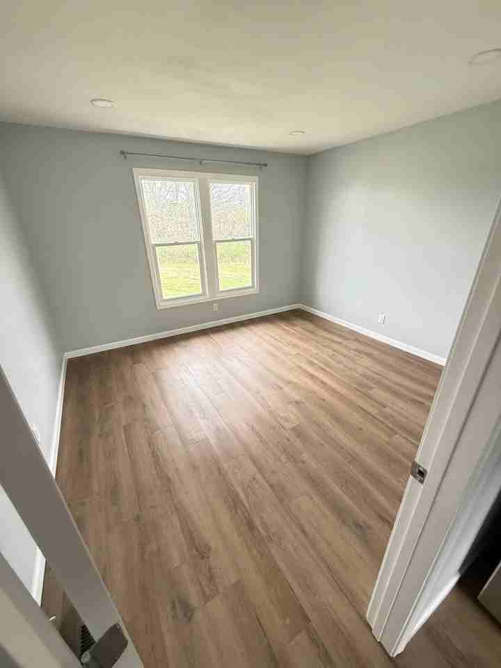 715 Locust St #1 - Photo 4 of 7