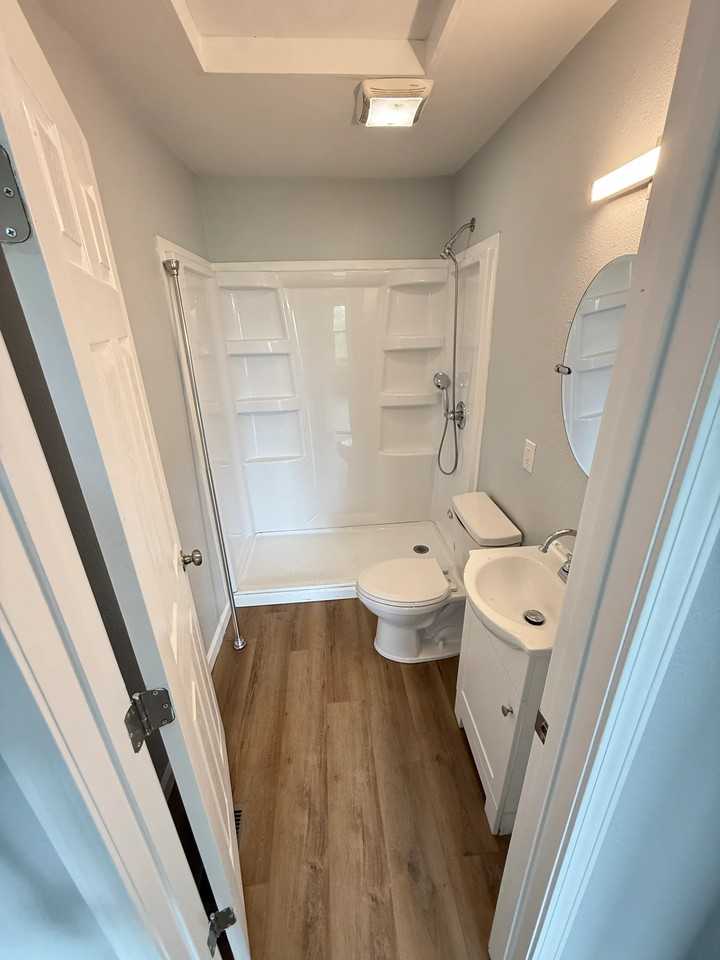 715 Locust St #1 - Photo 6 of 7