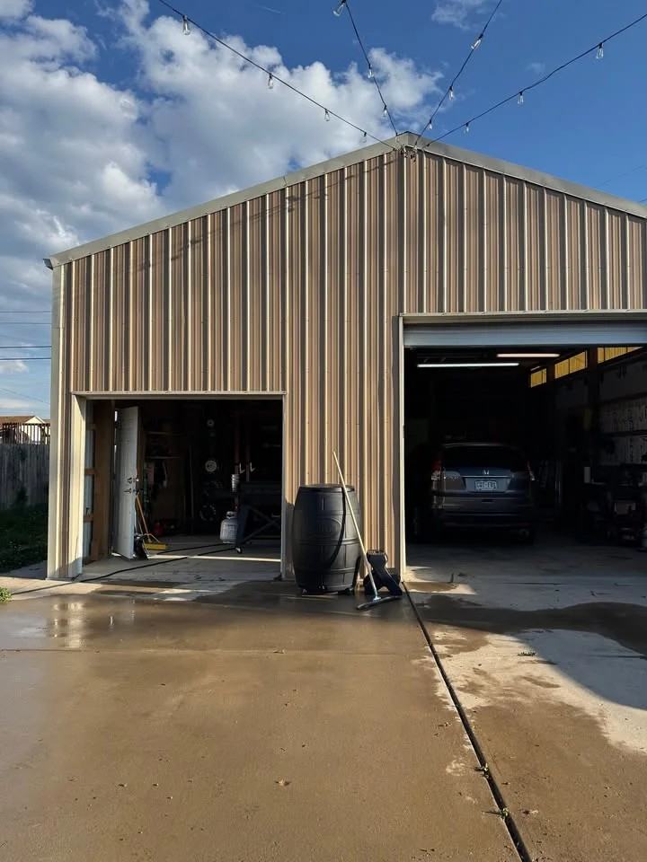 1460 Marigold Dr - Photo 2 of 6