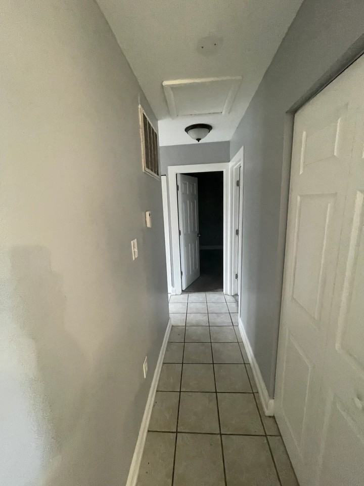 612 New Jersey St - Photo 7 of 11