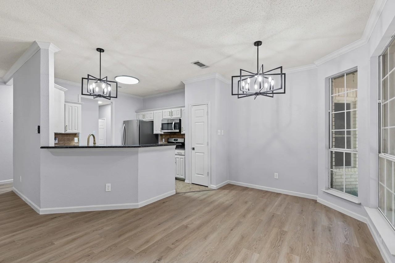 7421 Buckskin Ct - Photo 7 of 16