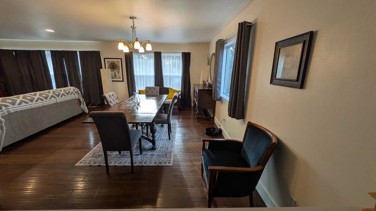 7637 28th St W #B - Photo 3 of 12