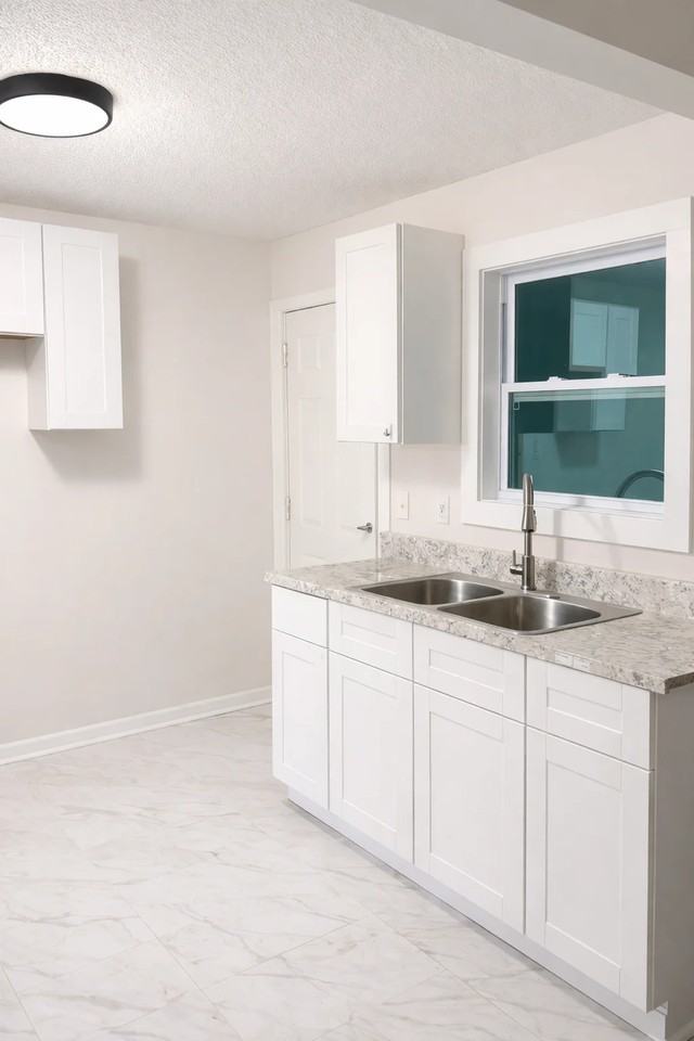 832 79th Pl S - Photo 2 of 5