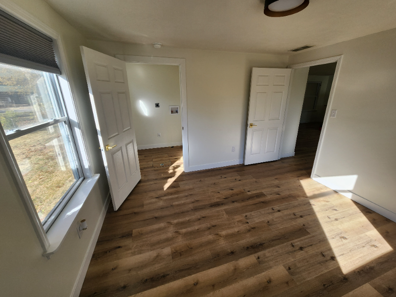 231 N John St #B - Photo 4 of 11