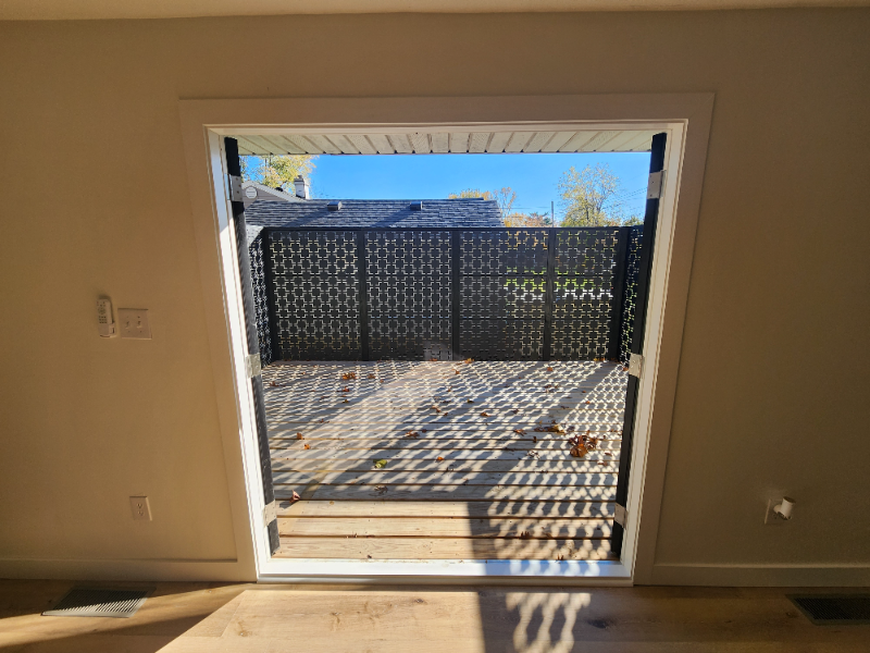 231 N John St #B - Photo 7 of 11