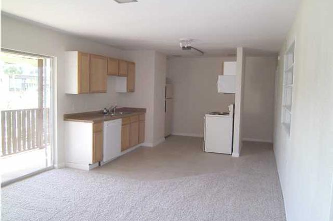 402 Marshall Ct Nw #6 - Photo 7 of 12