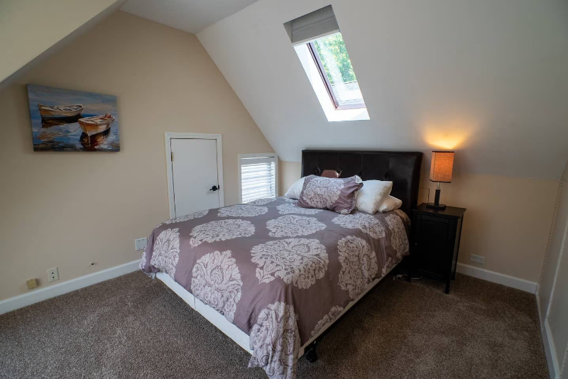 1916 W Roscoe St #2 - Photo 6 of 14