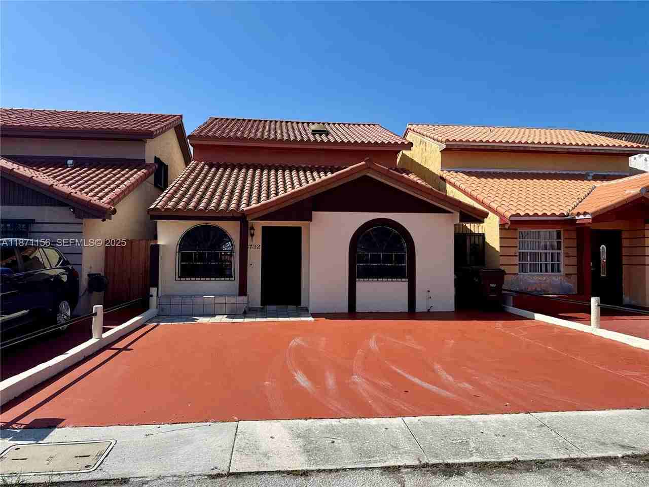 2732 West 54th Street - Photo 3 of 20