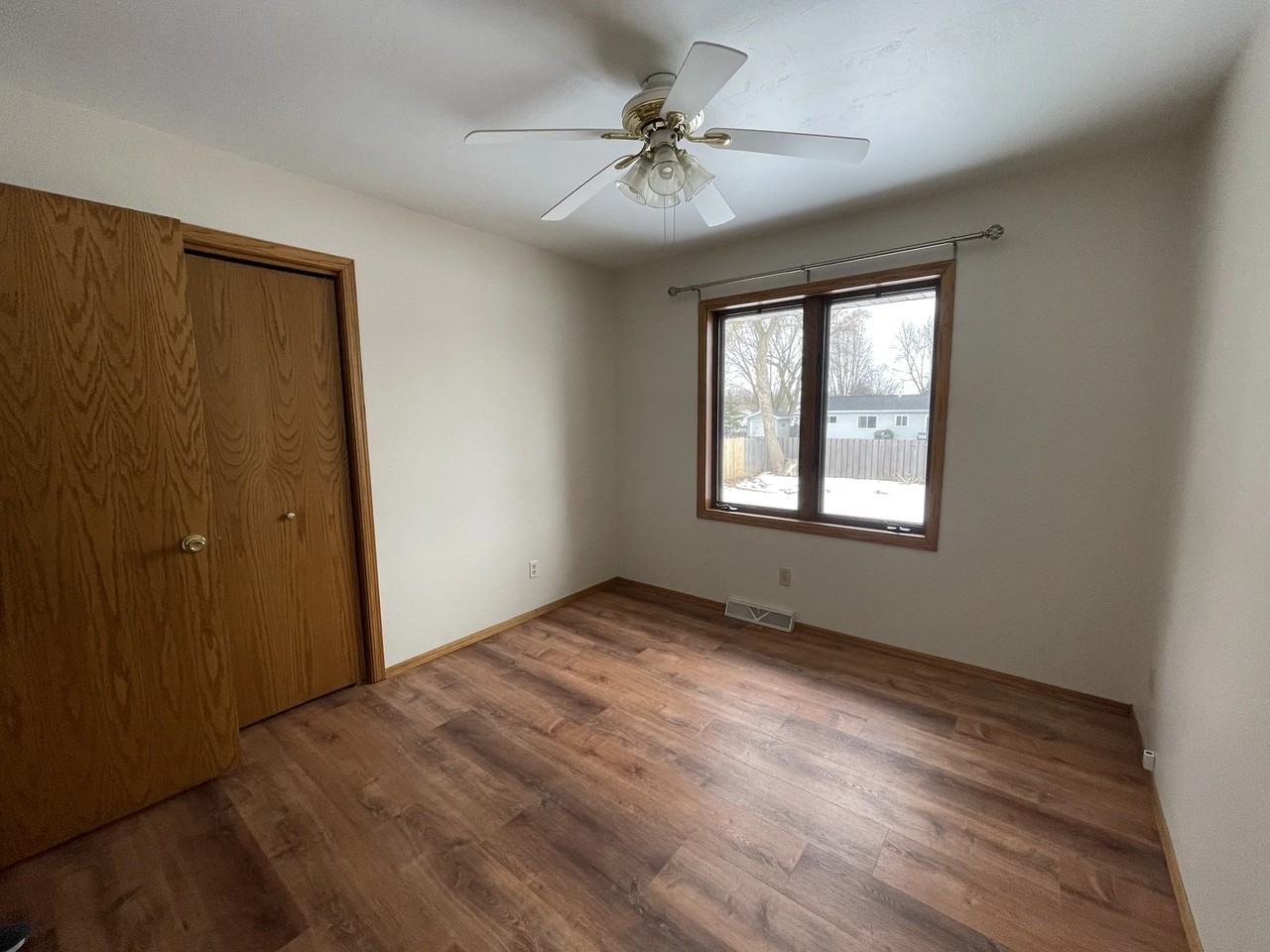 1362 Settlers Row - Photo 3 of 7