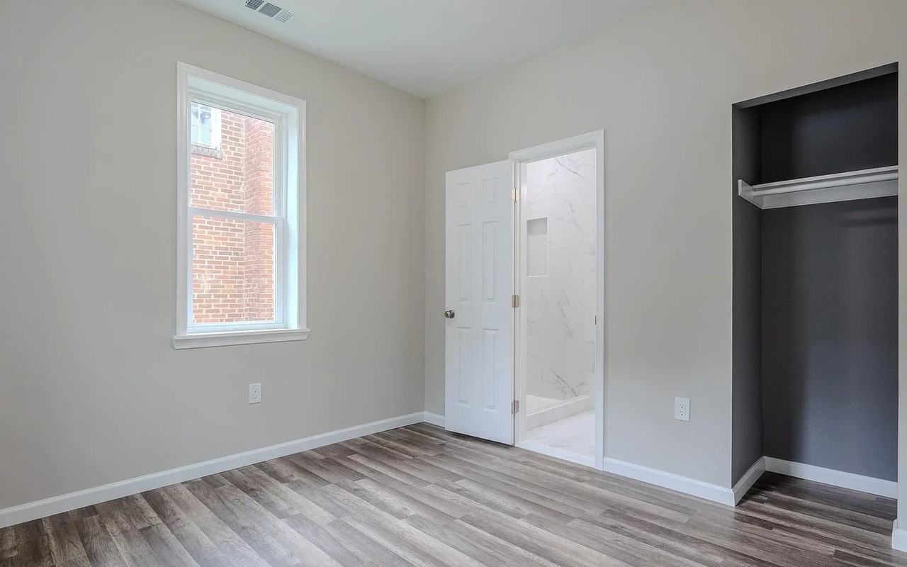 4409 38th St - Photo 2 of 11