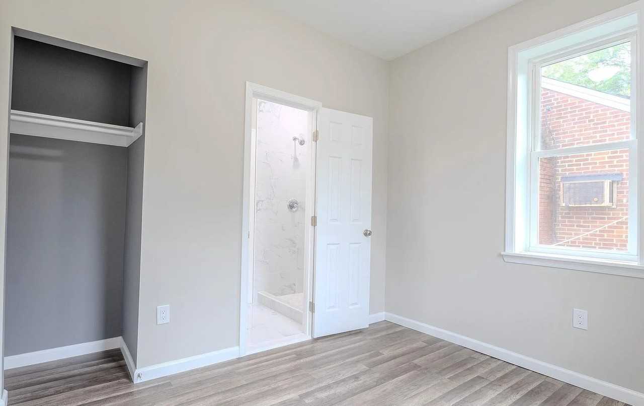 4409 38th St - Photo 5 of 11