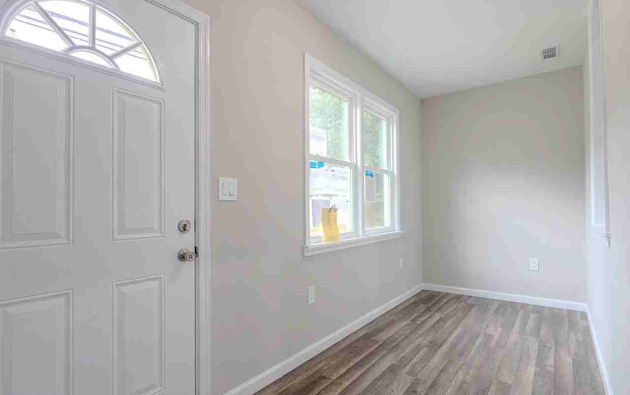 4409 38th St - Photo 6 of 11