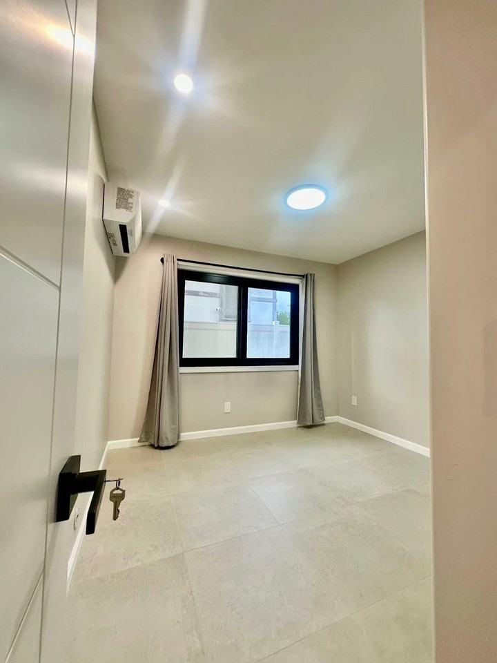 142 Kaloko Ln #2 - Photo 6 of 9