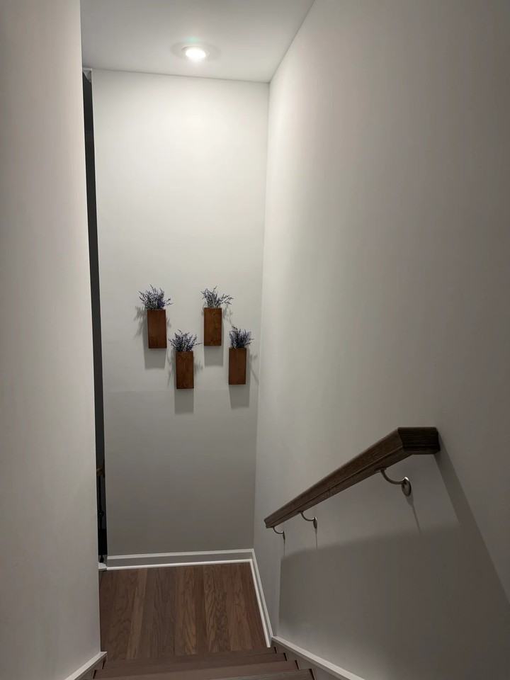 1412 Woodcreek Farms Rd - Photo 3 of 6