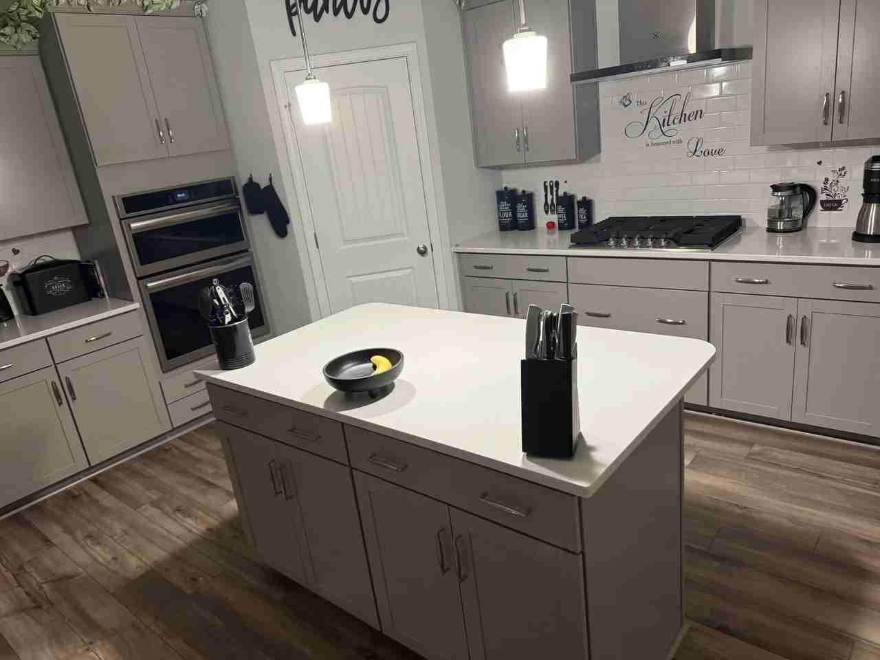 1412 Woodcreek Farms Rd - Photo 6 of 6