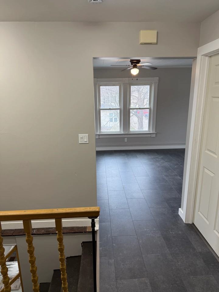 809 Mclean Ave - Photo 6 of 15