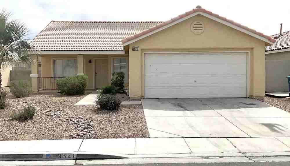 3522 Chedworth Rd - Photo 3 of 10