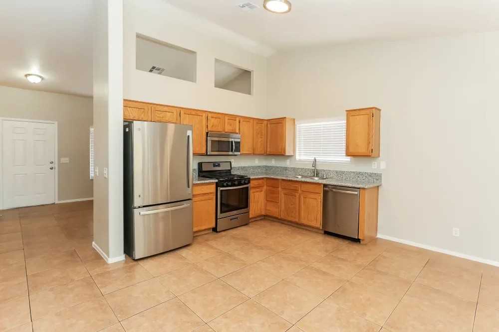 3522 Chedworth Rd - Photo 5 of 10