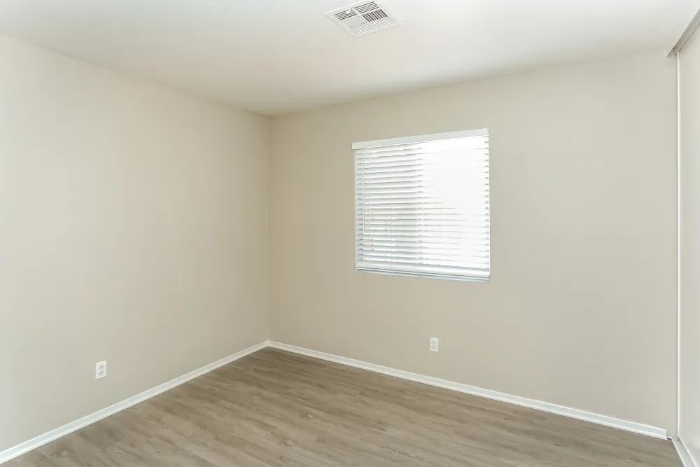 3522 Chedworth Rd - Photo 7 of 10