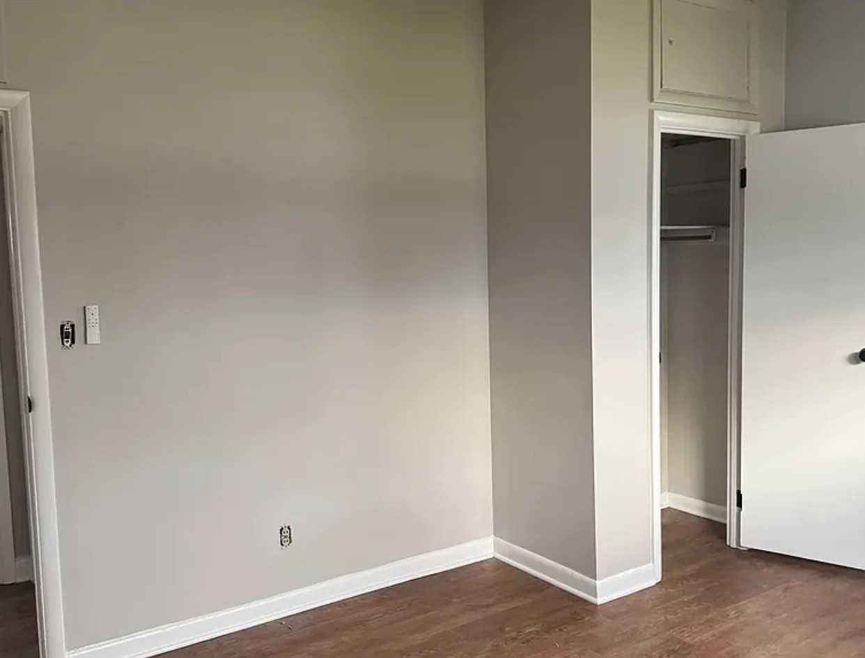 313 Mockingbird Ln - Photo 7 of 10