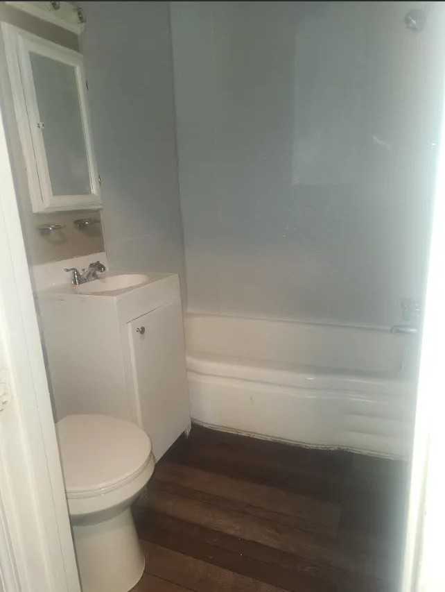 3113 Collier Rd - Photo 2 of 8