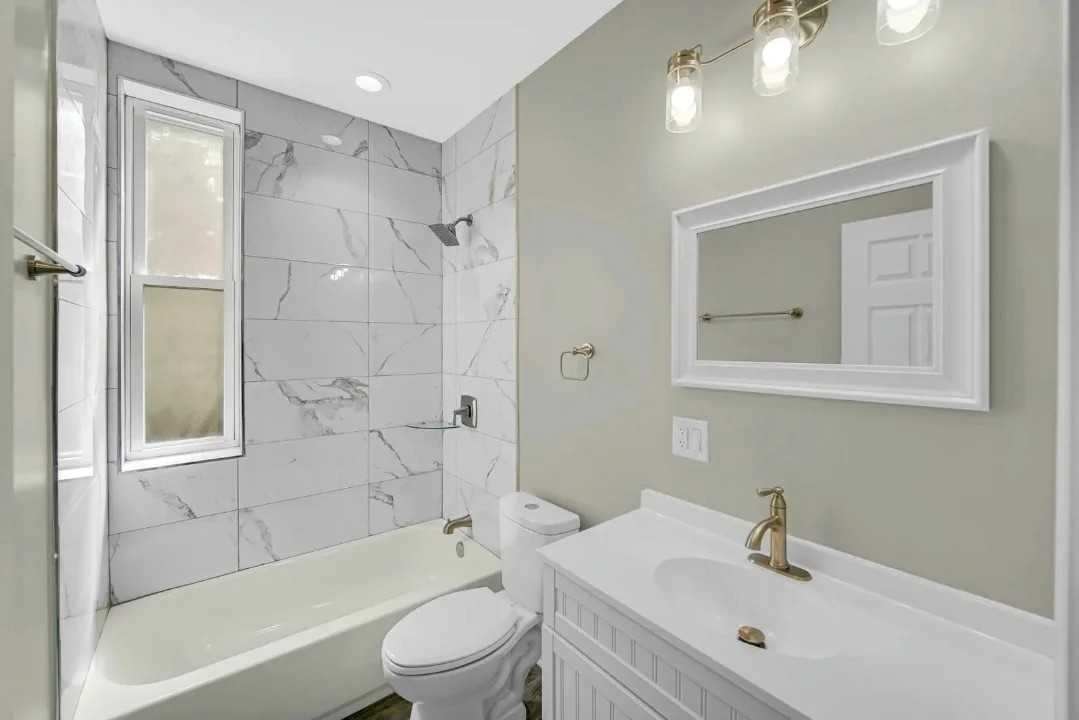 5626 S Wells St #1 - Photo 6 of 15