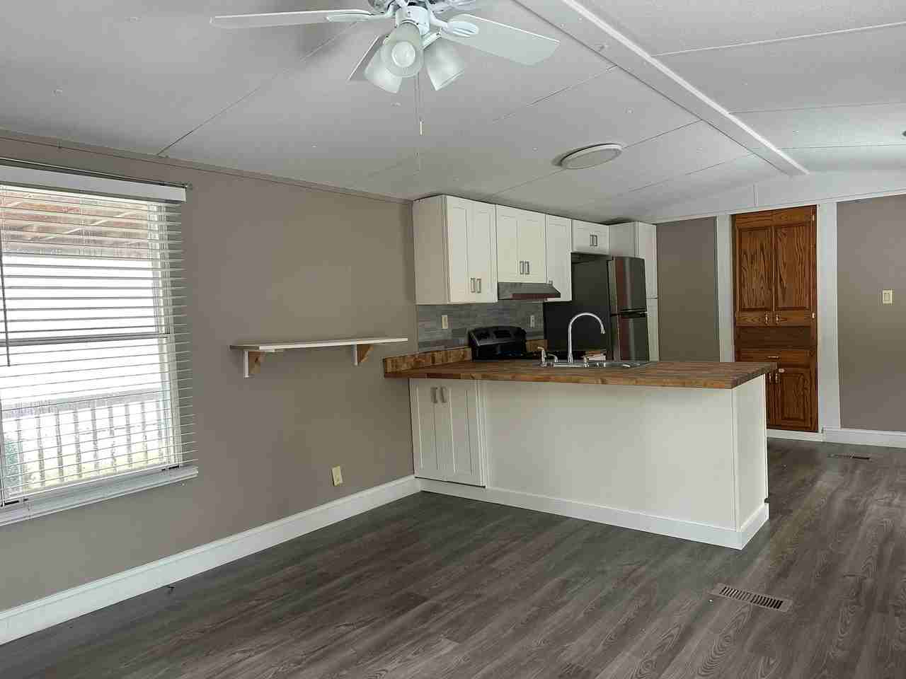 833 Lovell Rd #A - Photo 3 of 18