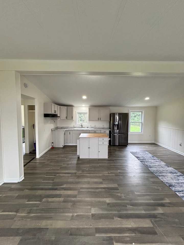 8781 Rock Hall Rd - Photo 3 of 9